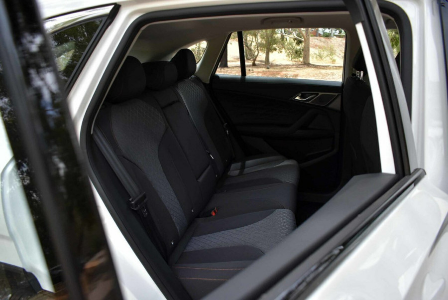 2024 MY24.5 MG HS AS33 Vibe SUV Image 11