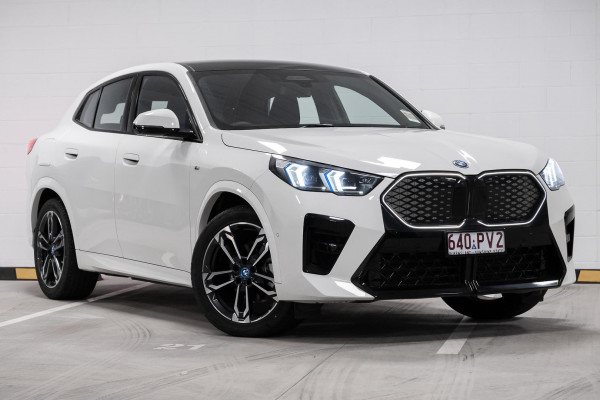 BMW iX2 eDrive20 M Sport U10