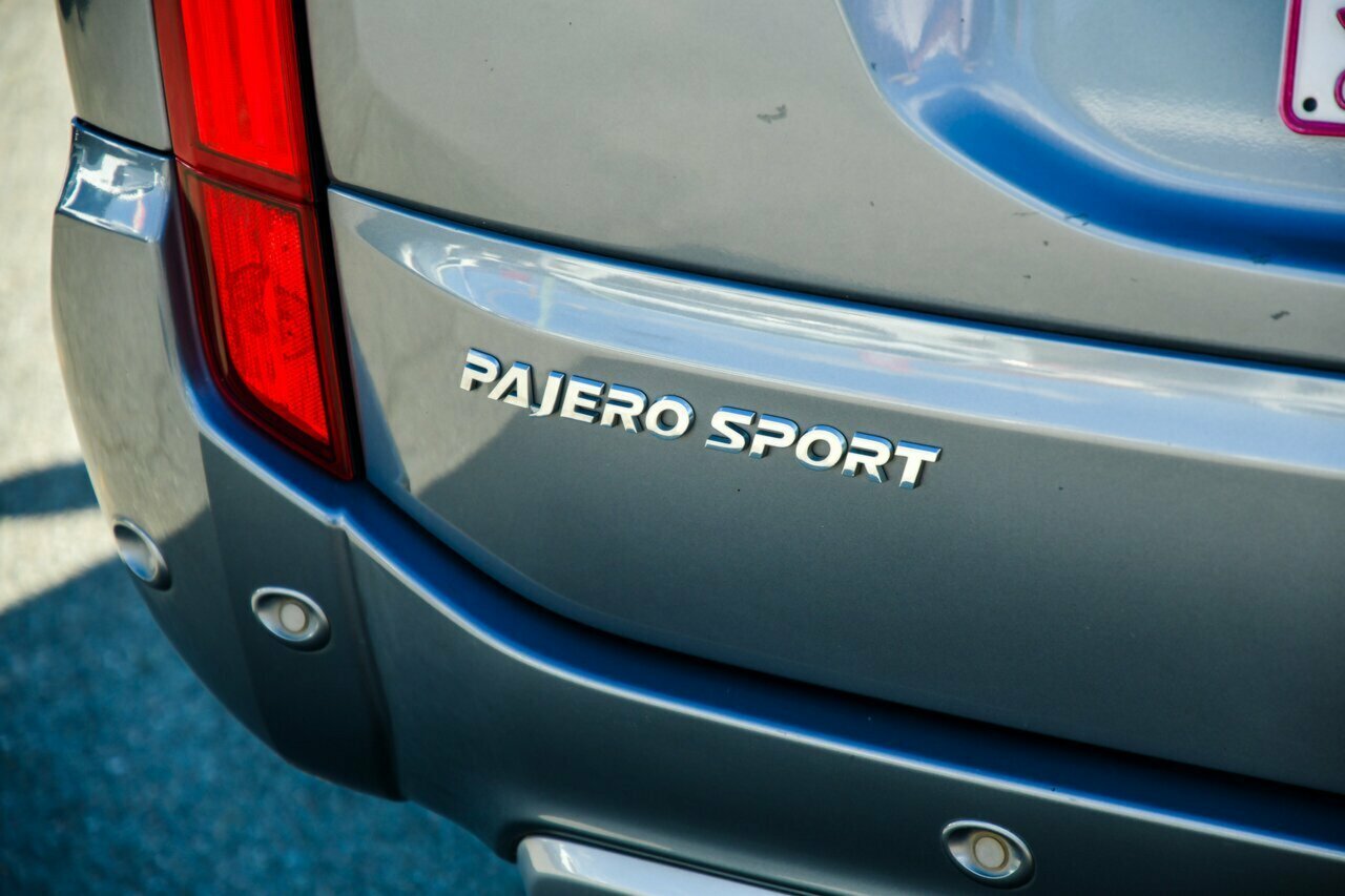 2017 Mitsubishi Pajero Sport QE Exceed Wagon Image 7