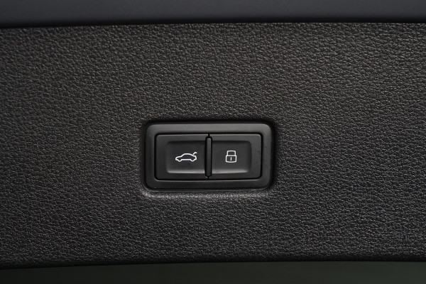 2022 Audi SQ8 TFSI SUV Image 28