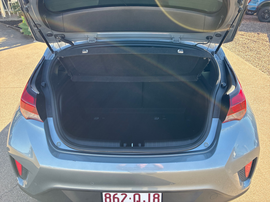 2019 MY20 Hyundai Veloster JS  Coupe Image 13
