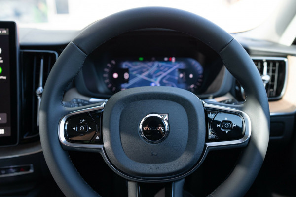 2025 MY26 Volvo XC60 UZ Plus B5 Bright SUV Image 29