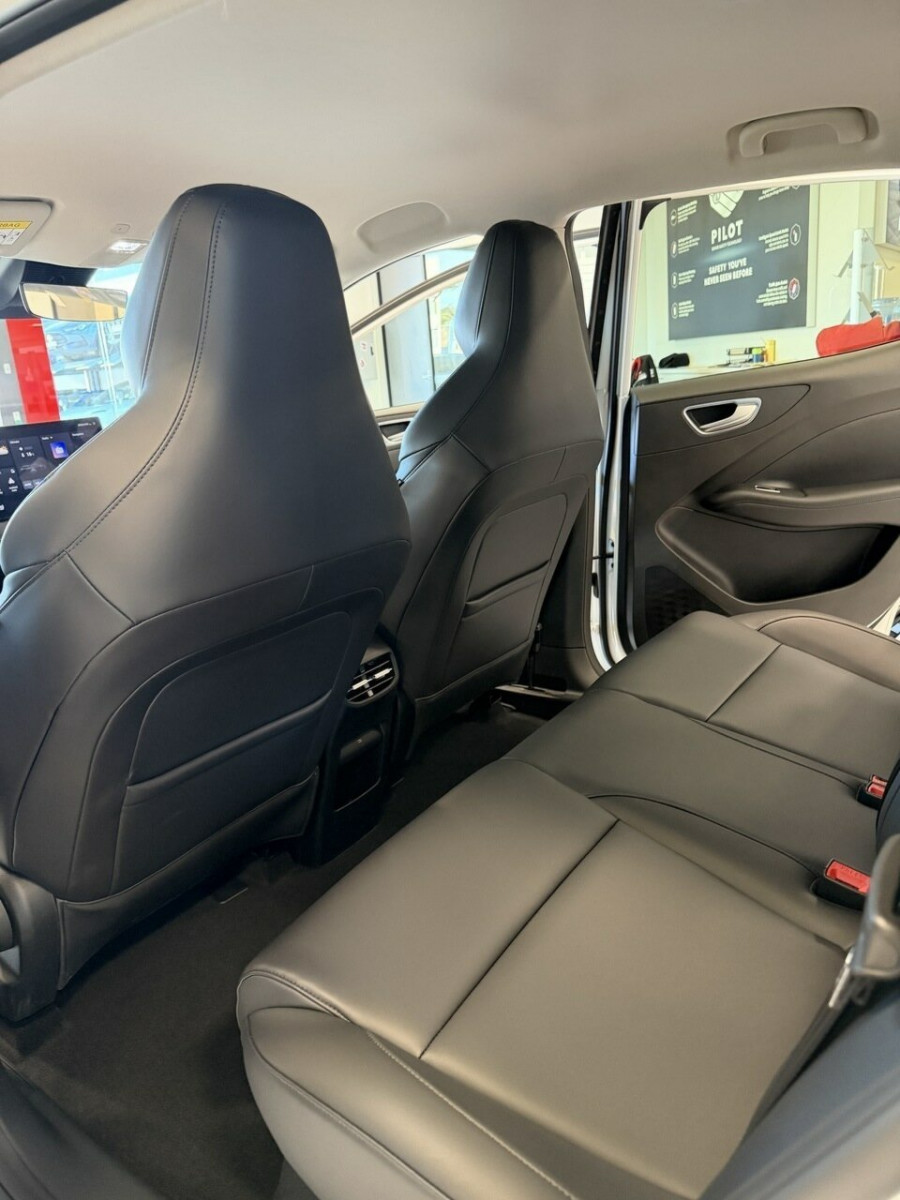 2026 MG MG4 EV Urban AH4E Essence 54 Hatch Image 17