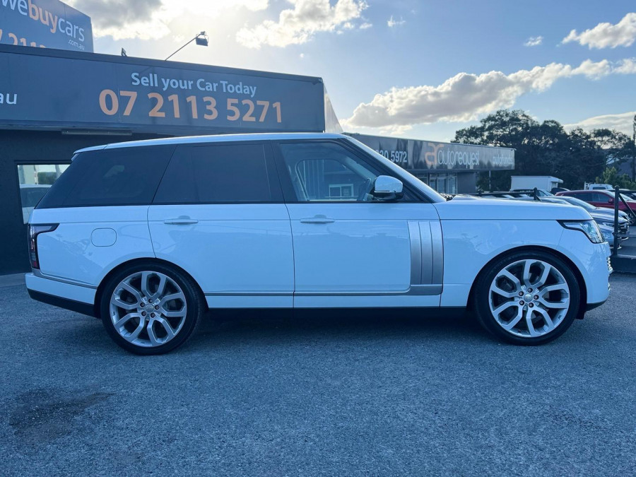 2014 MY14.5 Land Rover Range Rover L405 SDV8 Vogue SE SUV Image 7