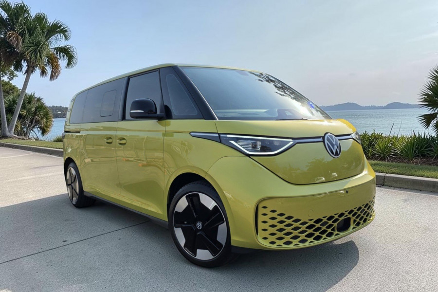 2025 Volkswagen ID. Buzz EB Pro BEV560 People Mover Image 1