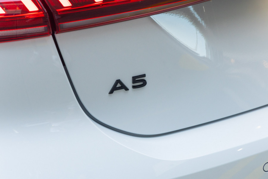 2025 Audi A5 B10 e-hybrid S-Line 270Kw Sedan