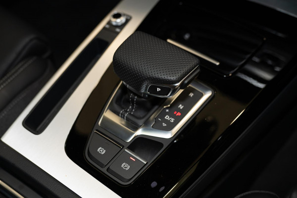 2025 Audi Q5 FY 55 TFSI e S Line SUV image 13