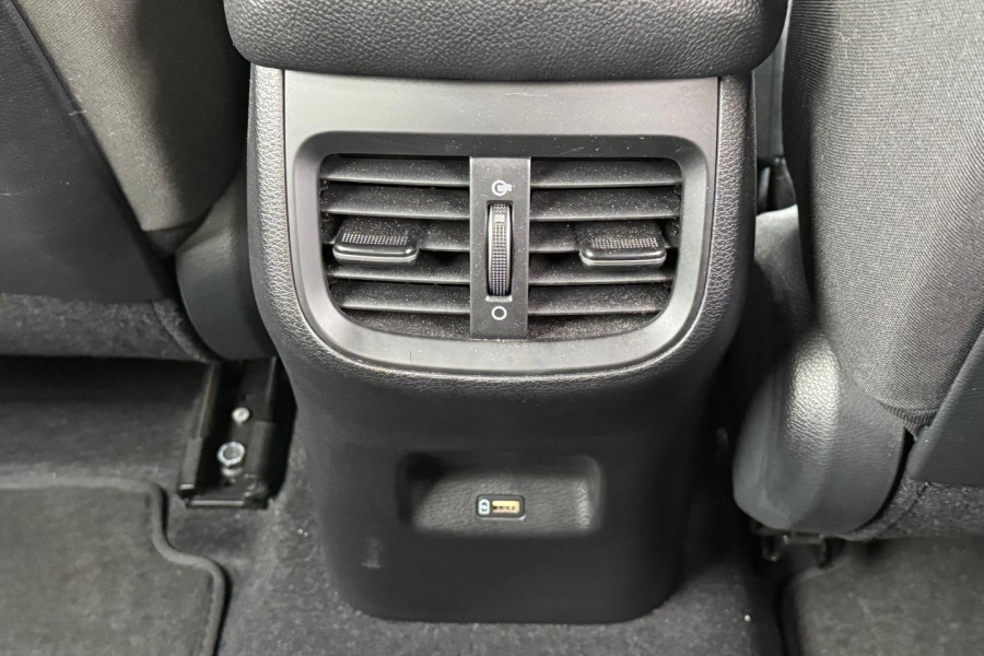 2021 MY1  Kia Cerato BD Sport Hatch Image 26