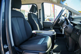 2021 MY22 Hyundai Staria US4.V1  People Mover