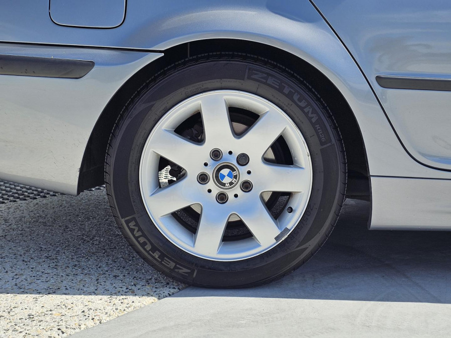 2004 BMW 3 Series E46 318i M Sport Sedan Image 9