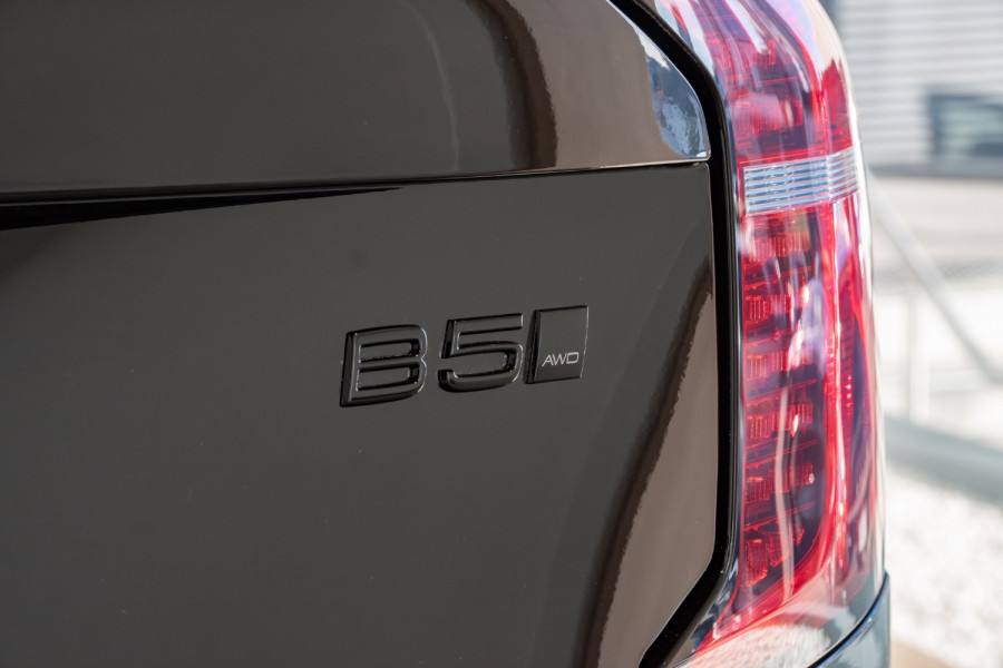 2026 Volvo XC90 L Series  Black Edition SUV Image 33