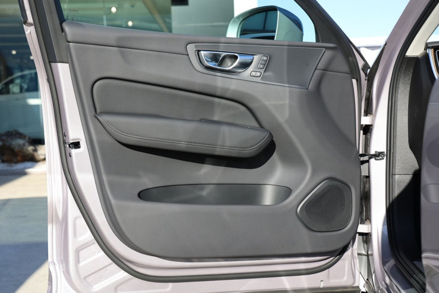 2025 MY26 Volvo XC60 UZ Plus B5 Bright SUV Image 25