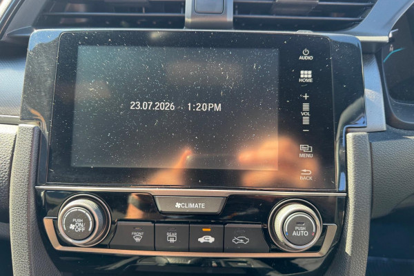 2018 Honda Civic 10th Gen VTi Hatch Image 18