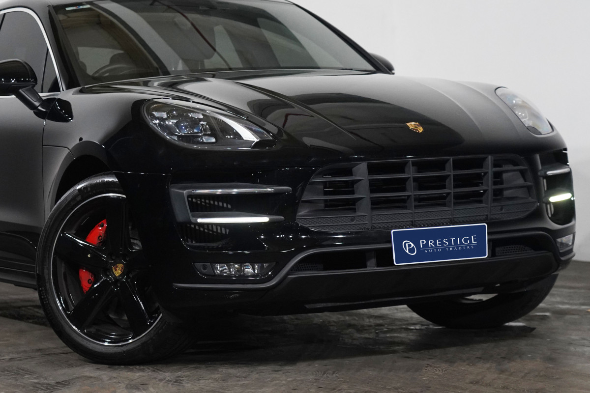 2017 Porsche Macan Turbo SUV Image 2