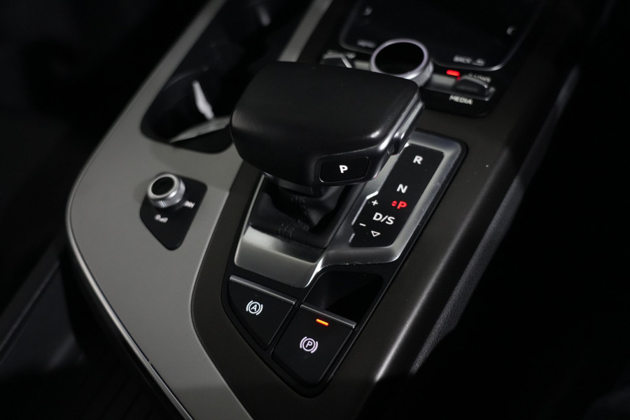 2016 Audi Q7 4M TDI SUV Image 17