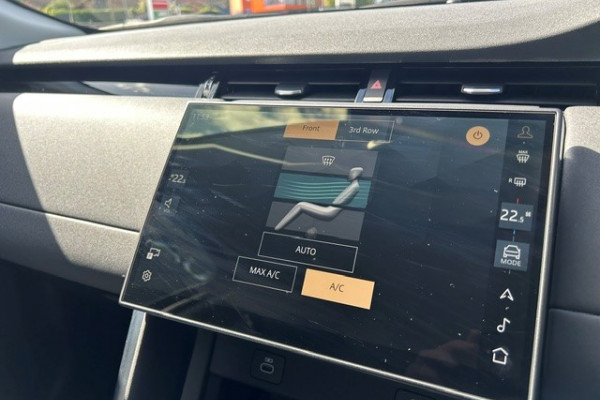 2025 MY25.5 Land Rover Discovery Sport L550 P200 S SUV Image 21