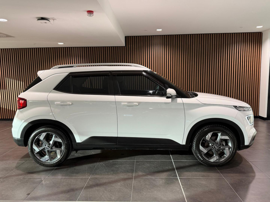 2020 Hyundai Venue QX Active SUV Image 5