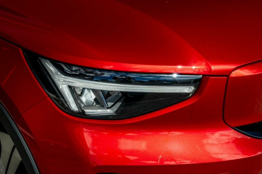 2023 Volvo C40 XK Recharge SUV Image 16