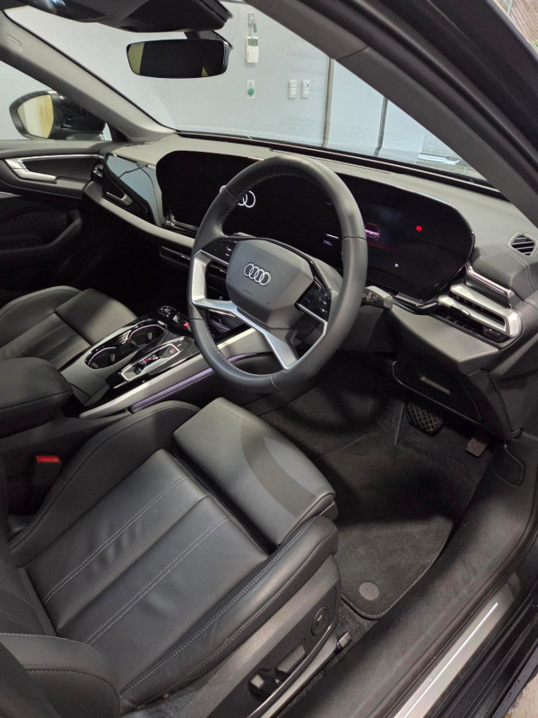 2025 Audi A5 B10 TFSI 150kW S line Sedan image 15