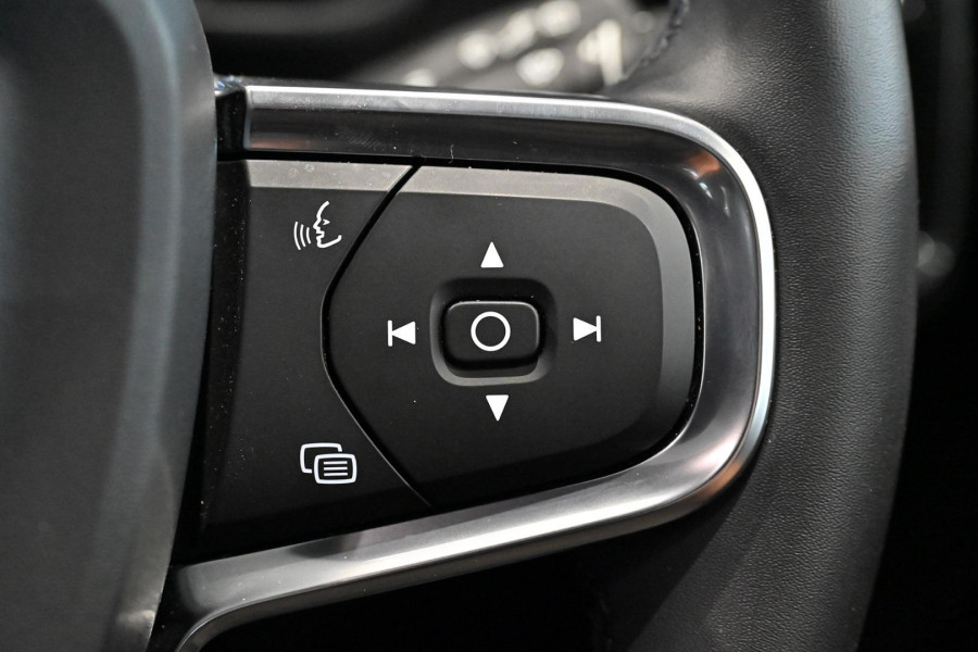 2023 MY24 Volvo XC40  Recharge Pure Electric SUV Image 16