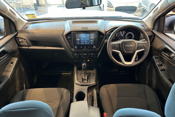 2025 MY25.5 Isuzu D-MAX RG SX Cab Chassis Image 23