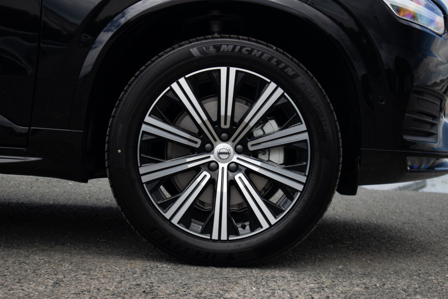 2024 Volvo XC90 B5 AWD PLUS SUV Image 17