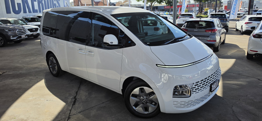 2025 MY26 Hyundai Staria US4.V3 SUV Image 1