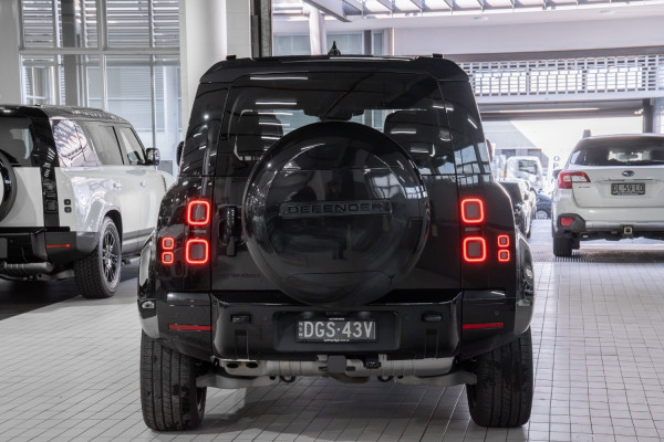 2026 Land Rover Defender L663 110 D350 X-Dynamic SE SUV image 5