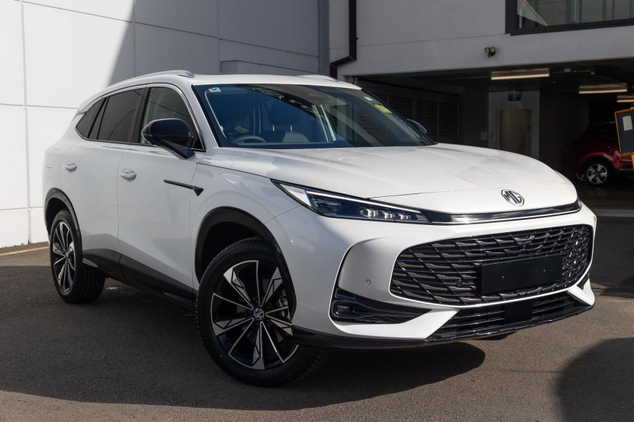 2025 MG HS AS33 Essence SUV Image 1