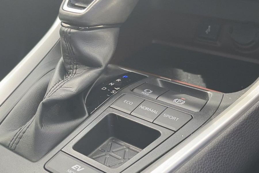 2021 Toyota RAV4 AXAH52R Cruiser SUV Image 17