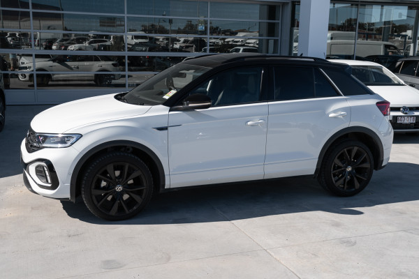 2025 MY26 Volkswagen T-Roc D11 140TSI R-Line SUV Image 3