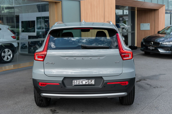 2025 MY26 Volvo XC40 XZ Plus B4 SUV Image 7