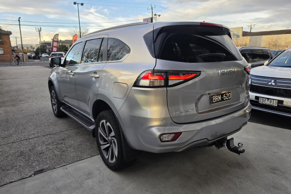 2021 Isuzu MU-X RJ LS-T SUV Image 4