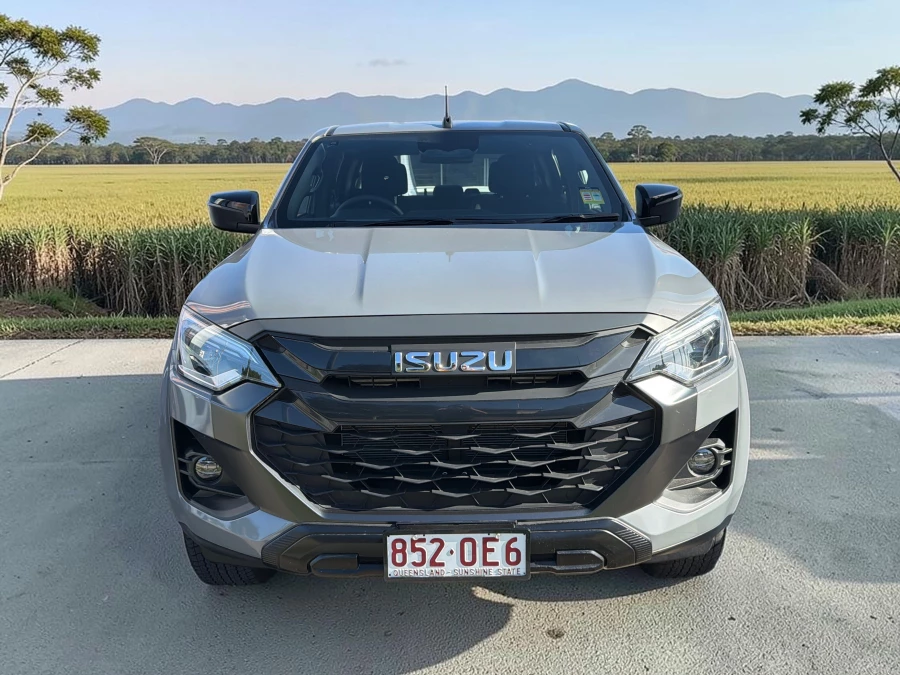 2025 MY25.5 Isuzu D-MAX RG X-RIDER Ute Image 2