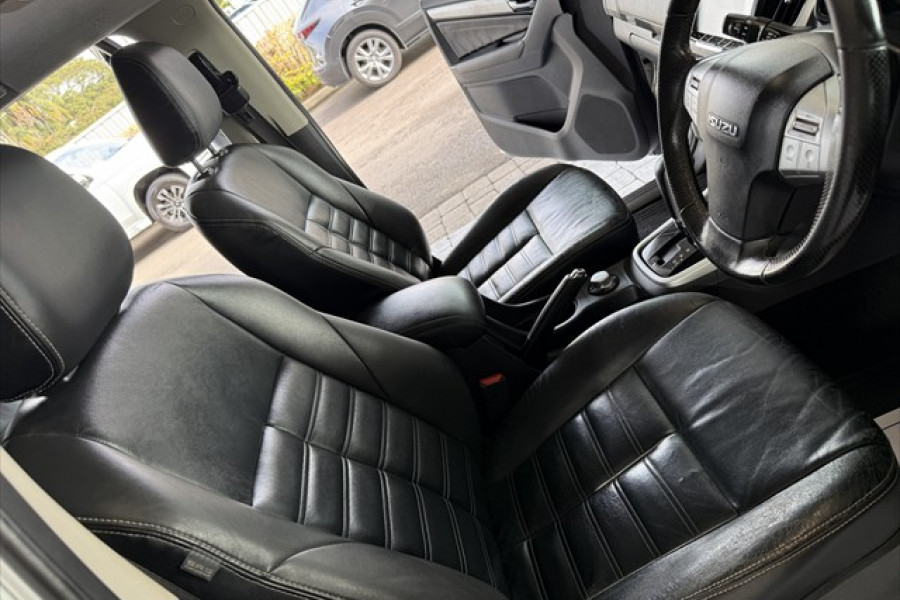 2017 Isuzu MU-X LS-T SUV Image 18