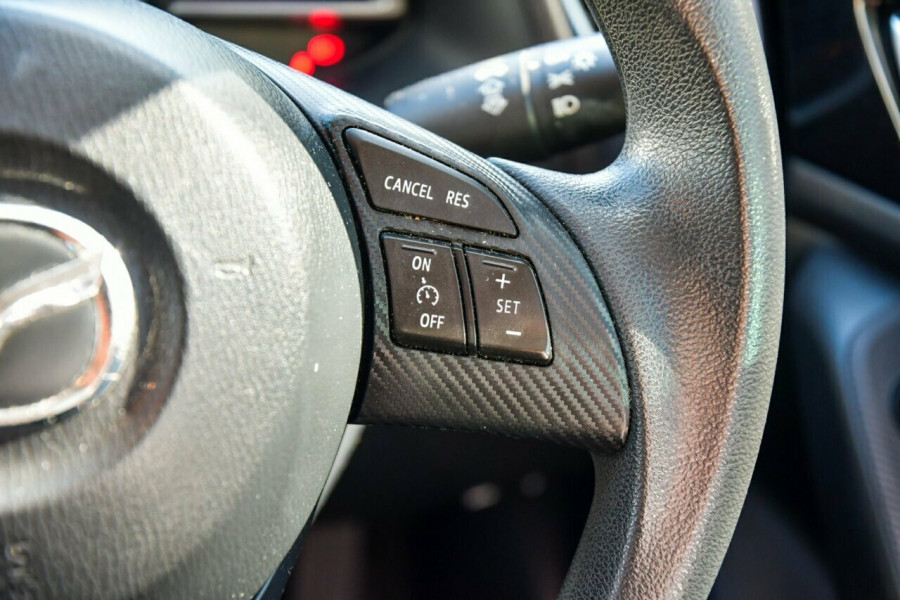 2015 Mazda 3 BM5478 Neo SKYACTIV-Drive Hatch Image 15