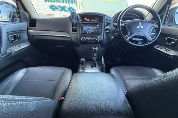 2013 MY14 Mitsubishi Pajero NW VR-X SUV Image 12