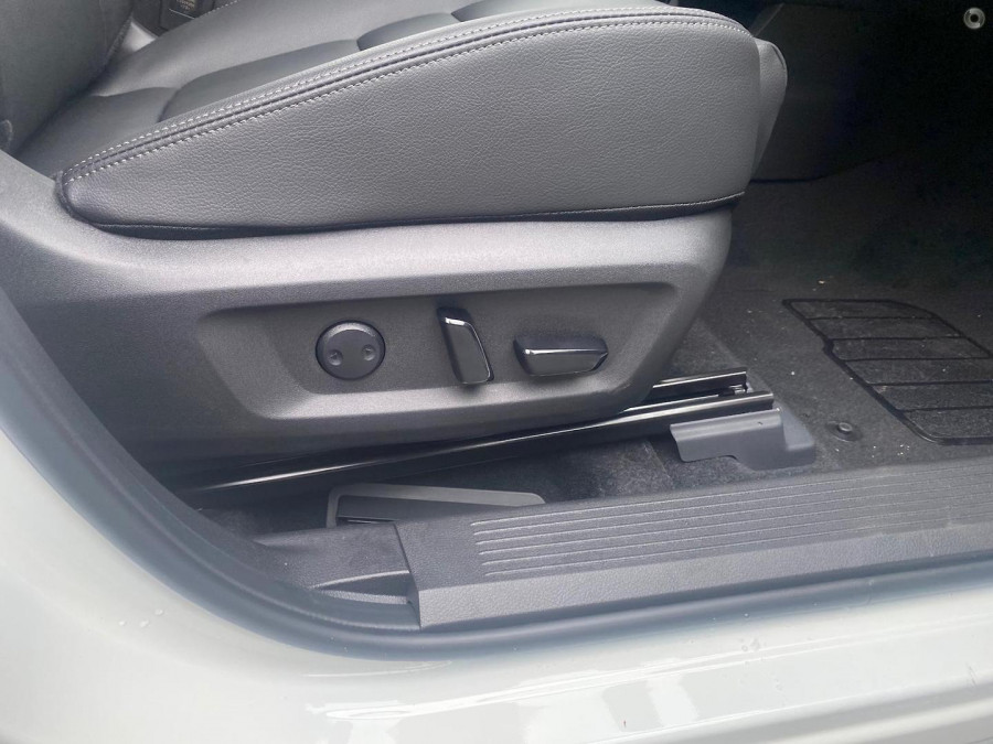 2026 Nissan X-Trail T33 Ti e-POWER SUV Image 11