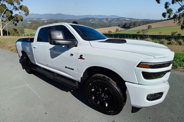 2026 Ram 2500 DJ Laramie Dual Cab Image 1