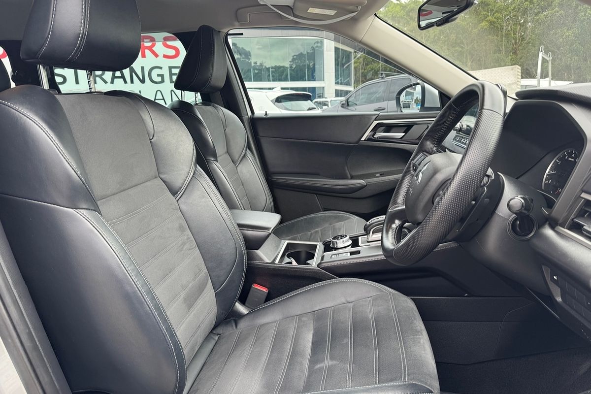 2022 MY23 Mitsubishi Outlander ZM Aspire SUV Image 9