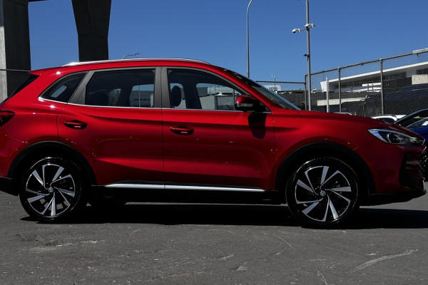 2025 MG ZS Hybrid Essence SUV