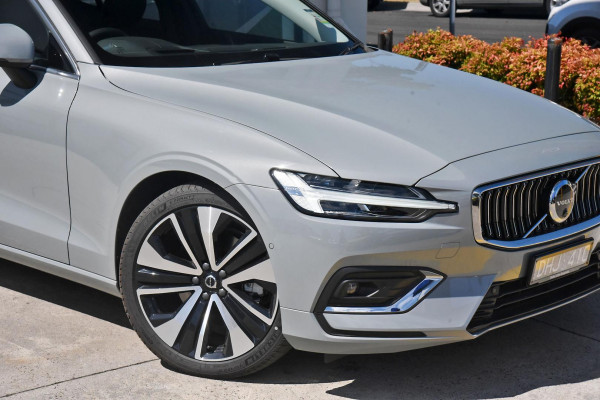 2024 MY25 Volvo S60  Ultra B5 Bright Sedan Image 2