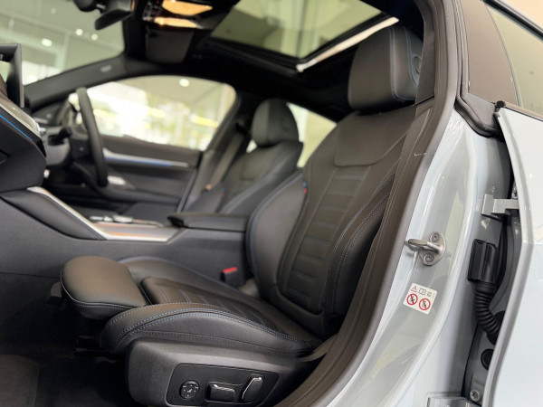 2024 BMW i4 G26 M50 Hatch image 18