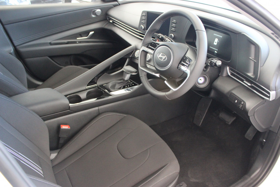 2025 Hyundai i30 CN7.V2  Sedan Image 9