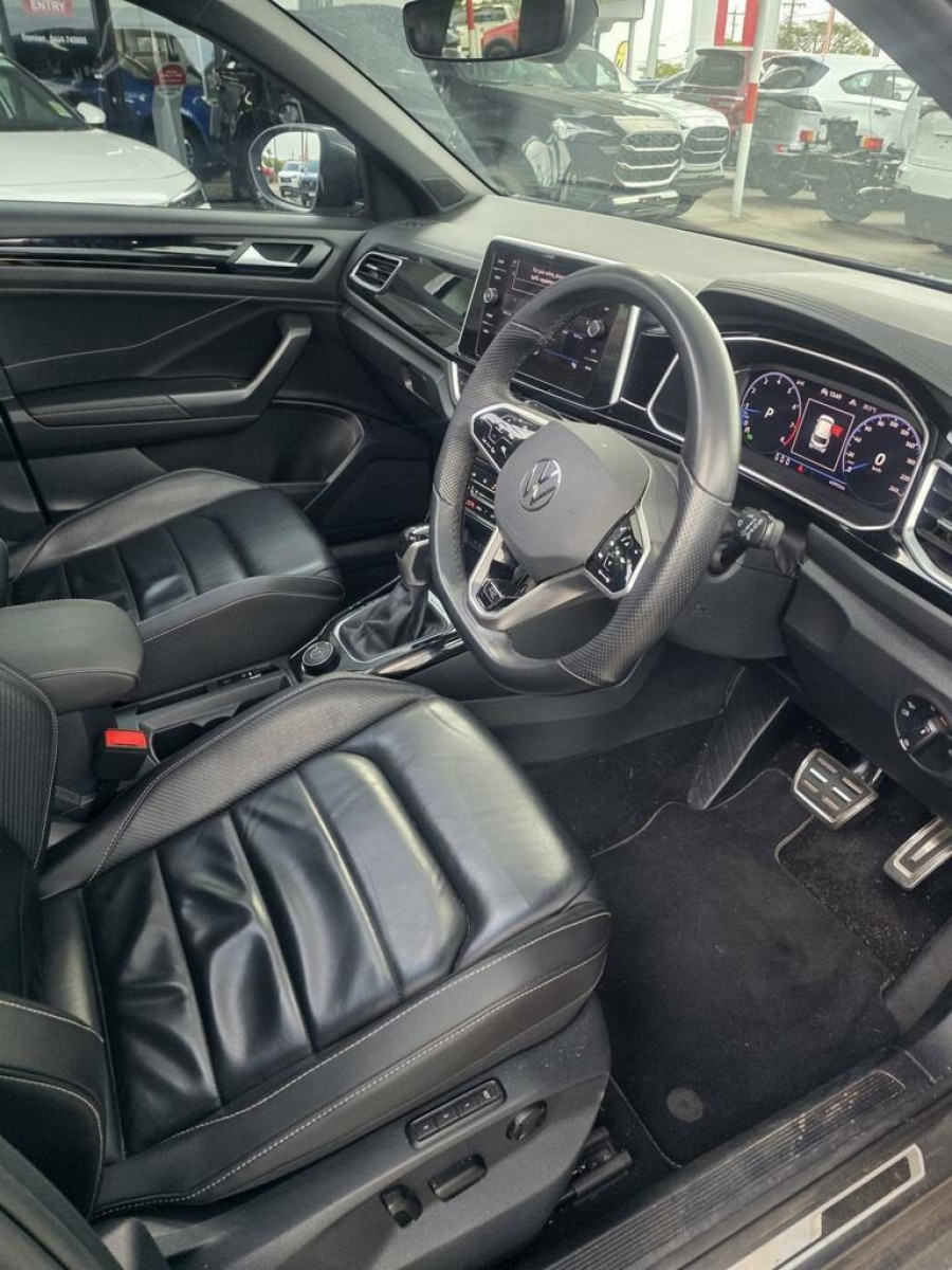 2022 MY23 Volkswagen T-Roc D11 140TSI R-Line SUV Image 13