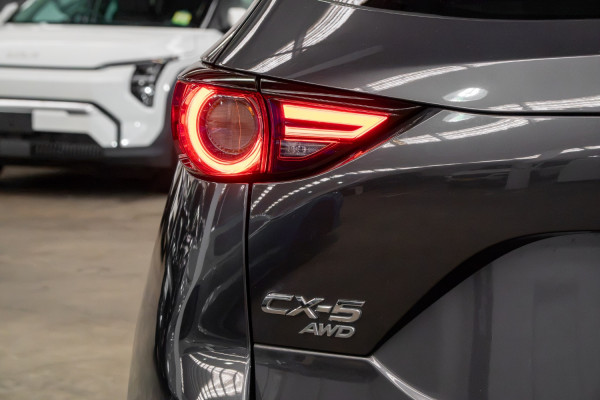 2017 Mazda CX-5 KF Series Touring SUV image 22