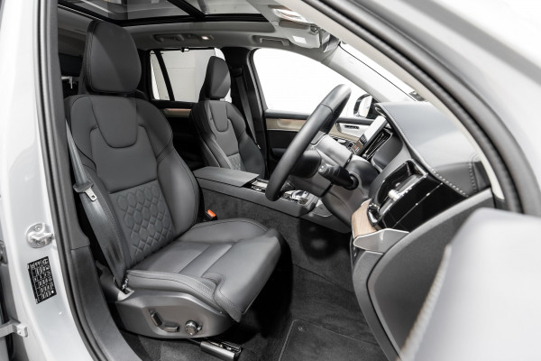 2025 Volvo XC90 L Series Ultra T8 Plug-In Hybrid SUV Image 18