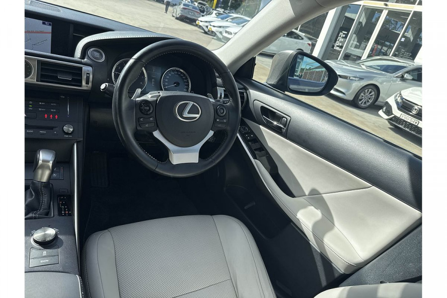 2015 Lexus IS GSE31R IS350 Luxury Sedan Image 11