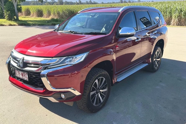 2016 Mitsubishi Pajero Sport QE Exceed SUV Image 2