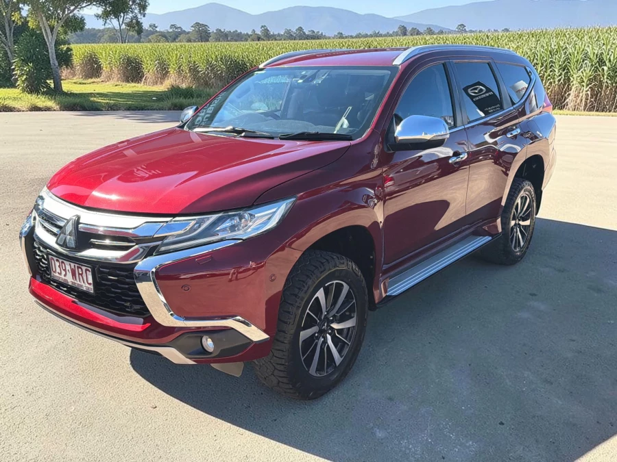 2016 Mitsubishi Pajero Sport QE Exceed SUV Image 2